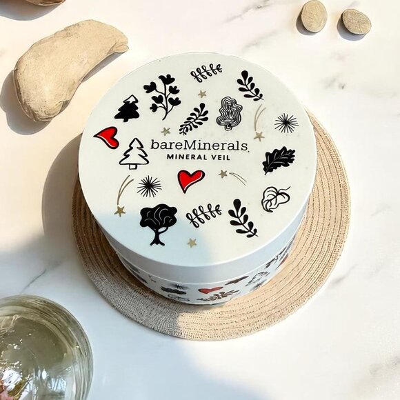 bareMinerals New Mineral Veil Finishing Powder Foundation Diamond Light Sealed - Picture 5 of 6